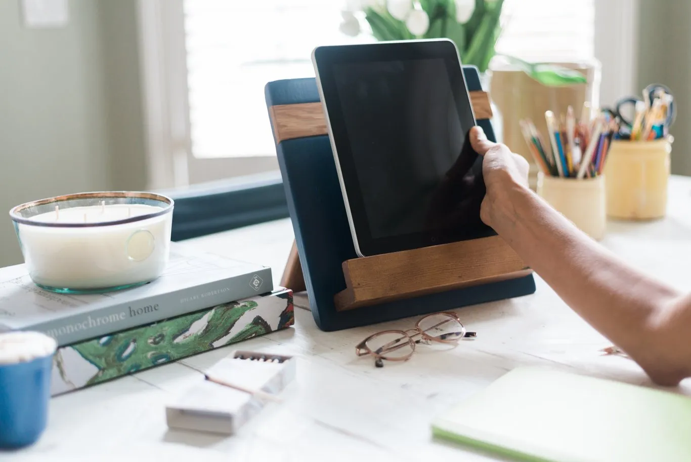 Cookbook / iPad Stand